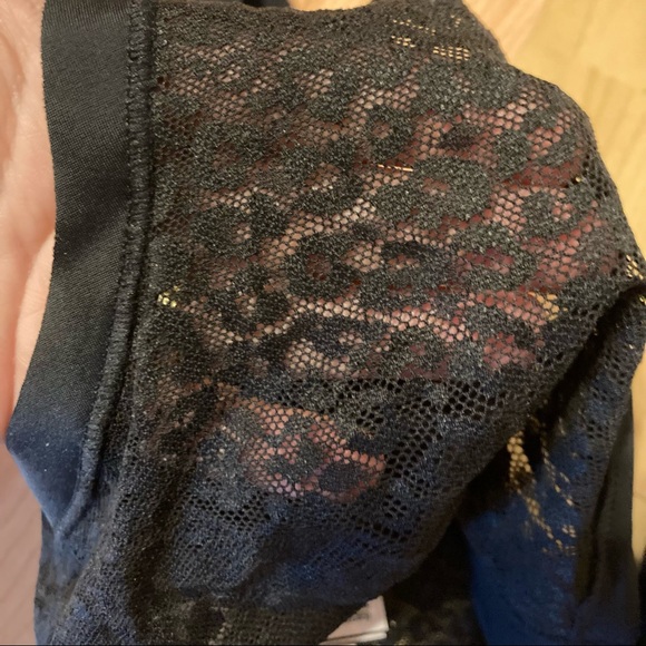 Victoria’s Secret bralette - Picture 3 of 4